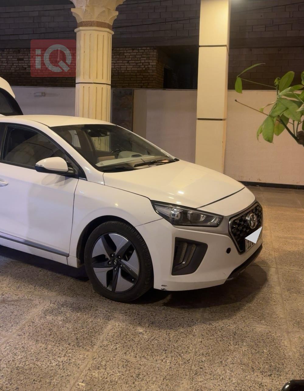 هيونداي ايونك